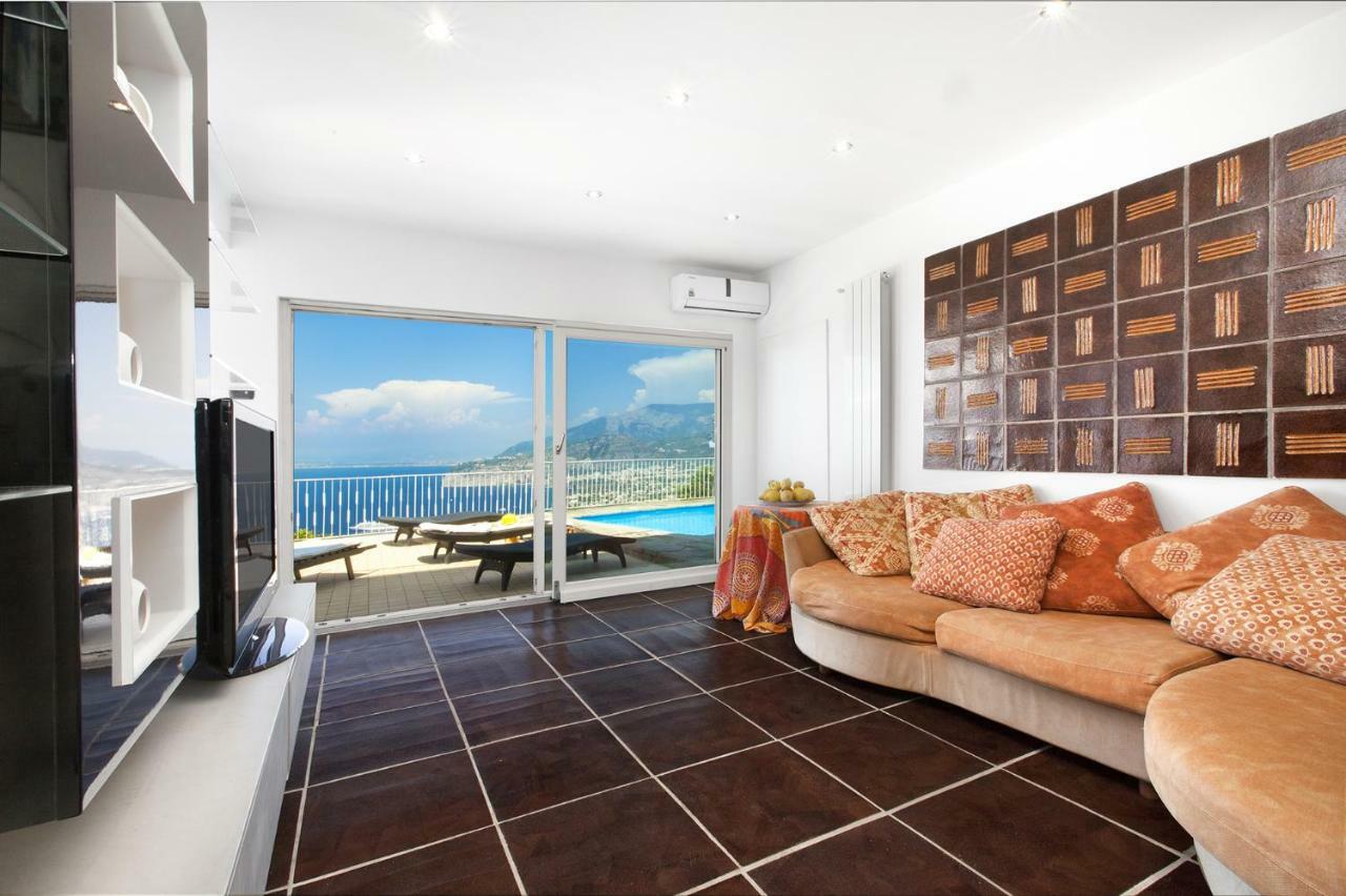 Amore Rentals - Casa Augusta A Sorrento Dış mekan fotoğraf