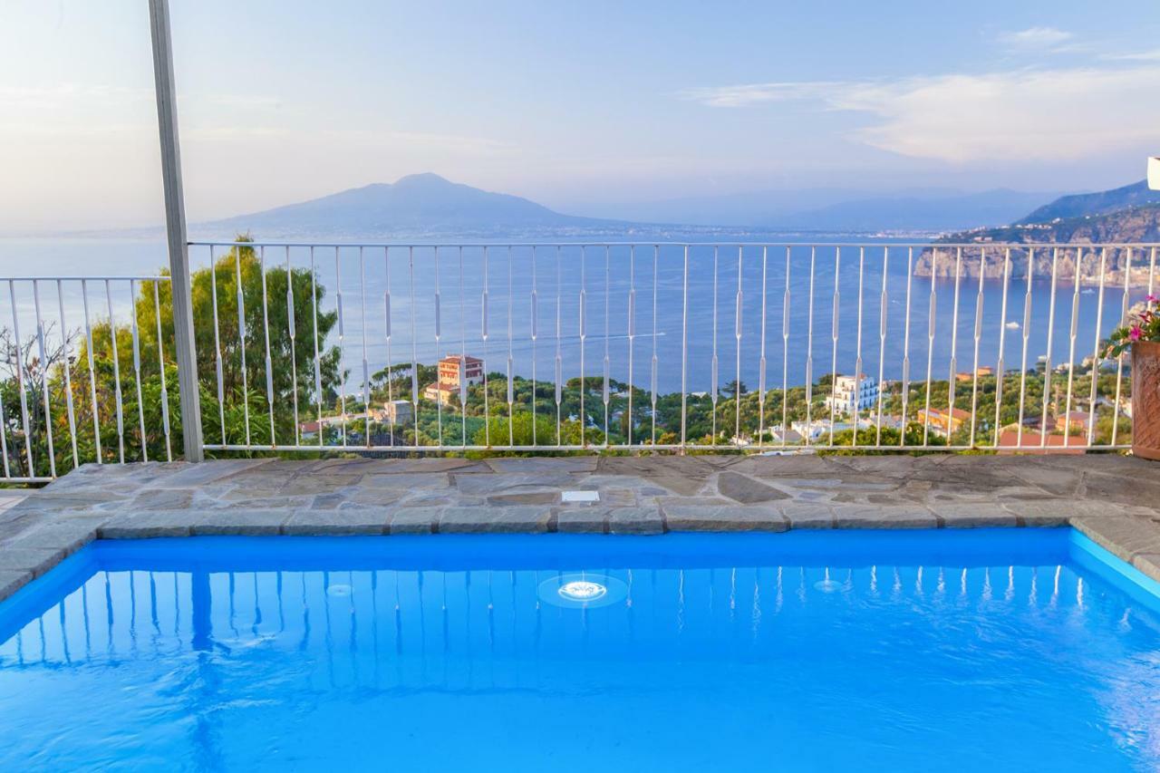 Amore Rentals - Casa Augusta A Sorrento Dış mekan fotoğraf
