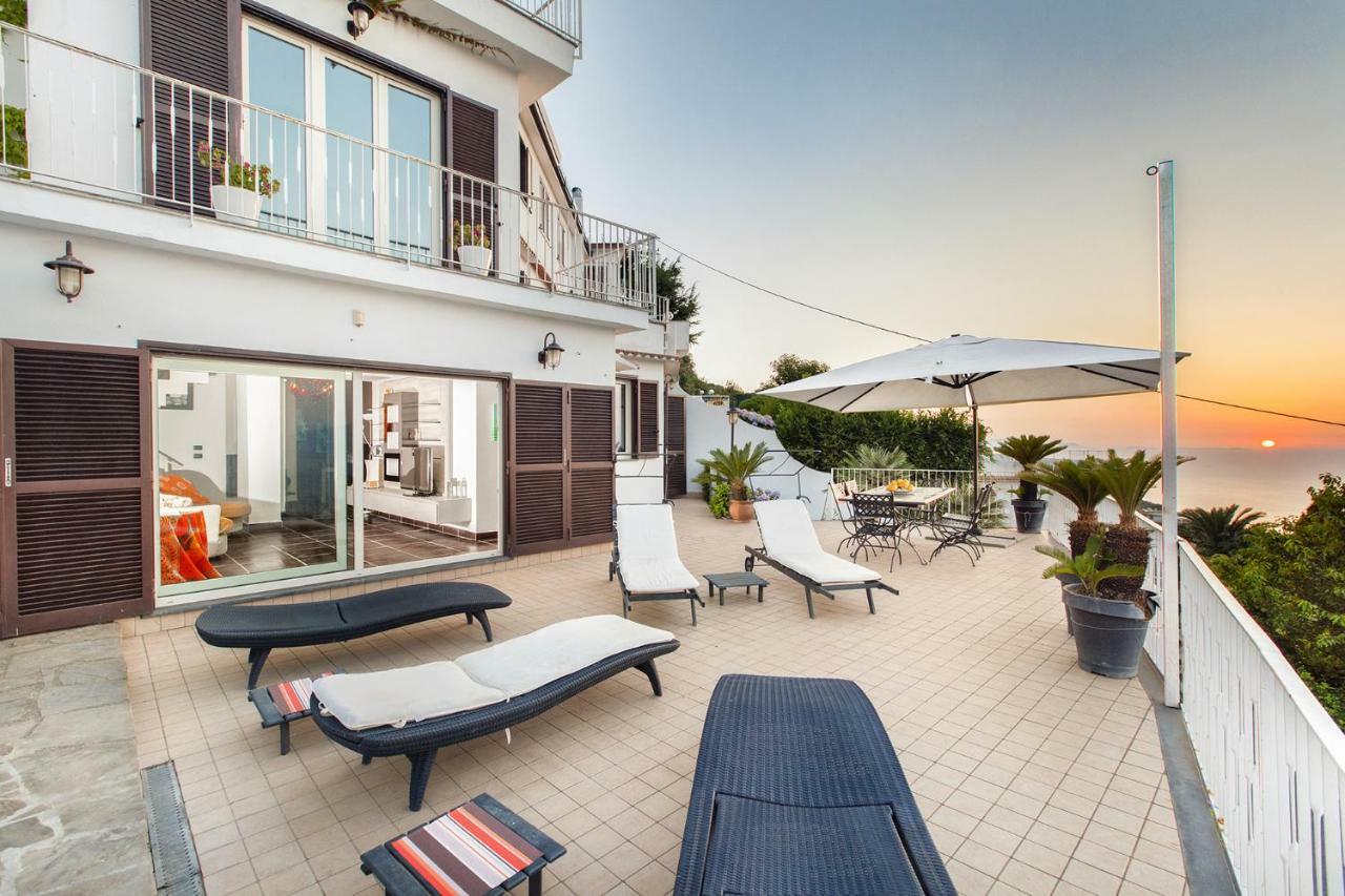 Amore Rentals - Casa Augusta A Sorrento Dış mekan fotoğraf